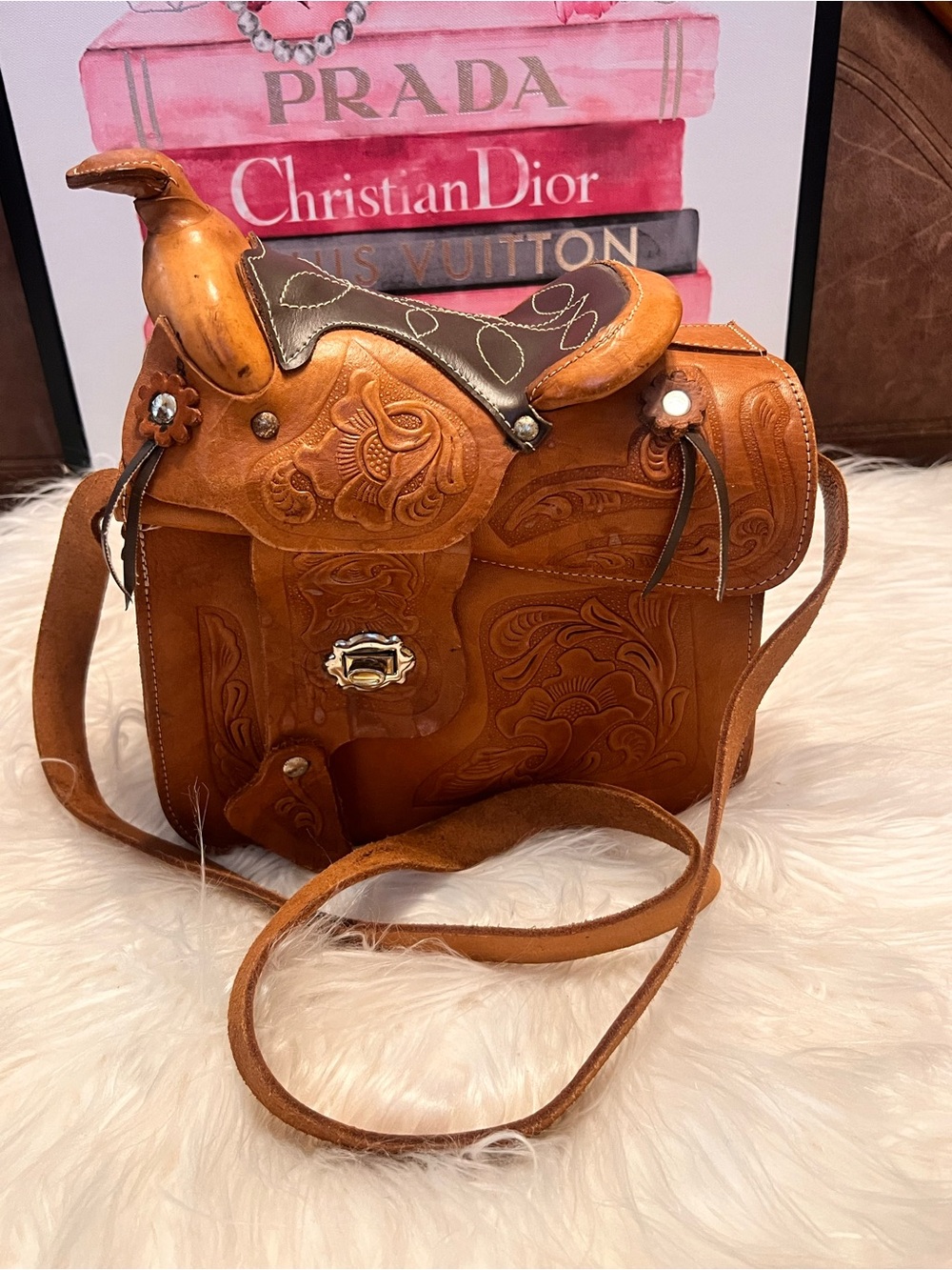 Handmade unique vintage Tooled Saddle-Style in Tan Leather crossbody bag